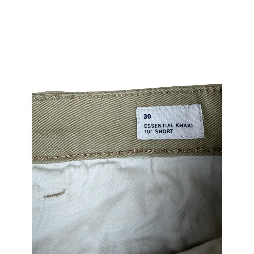Gap Mens Essential Khaki Shorts 30 Tan Beige Chino 10 Inch Inseam Cotton Blend - Picture 3 of 3